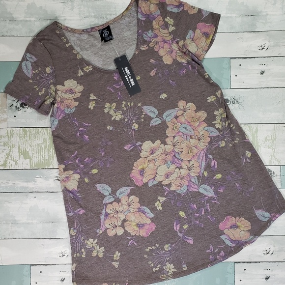 Agnes & Dora Tops - Everyday Tee by Agnes & Dora